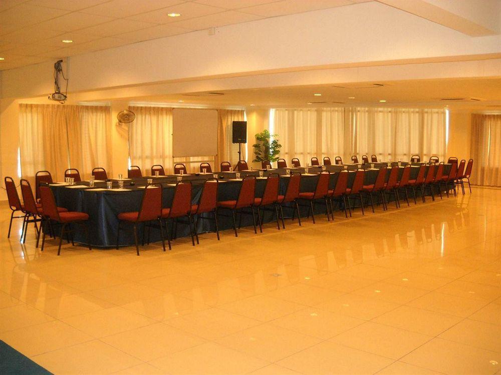 ซันอินส์กัวลาเซลังกอร์ Hotel กัวลาเซอลาโงร์ ภายนอก รูปภาพ