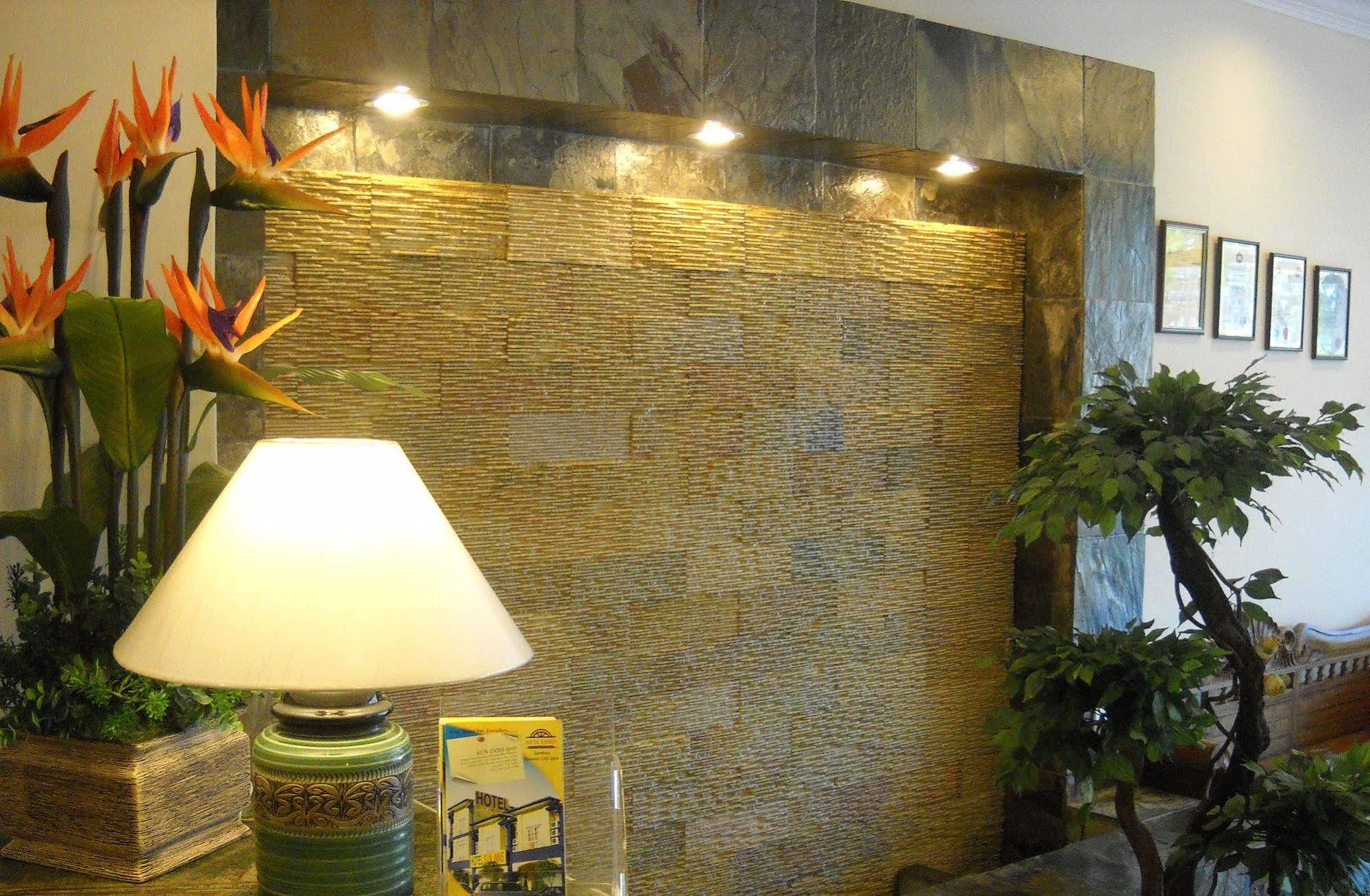 ซันอินส์กัวลาเซลังกอร์ Hotel กัวลาเซอลาโงร์ ภายนอก รูปภาพ