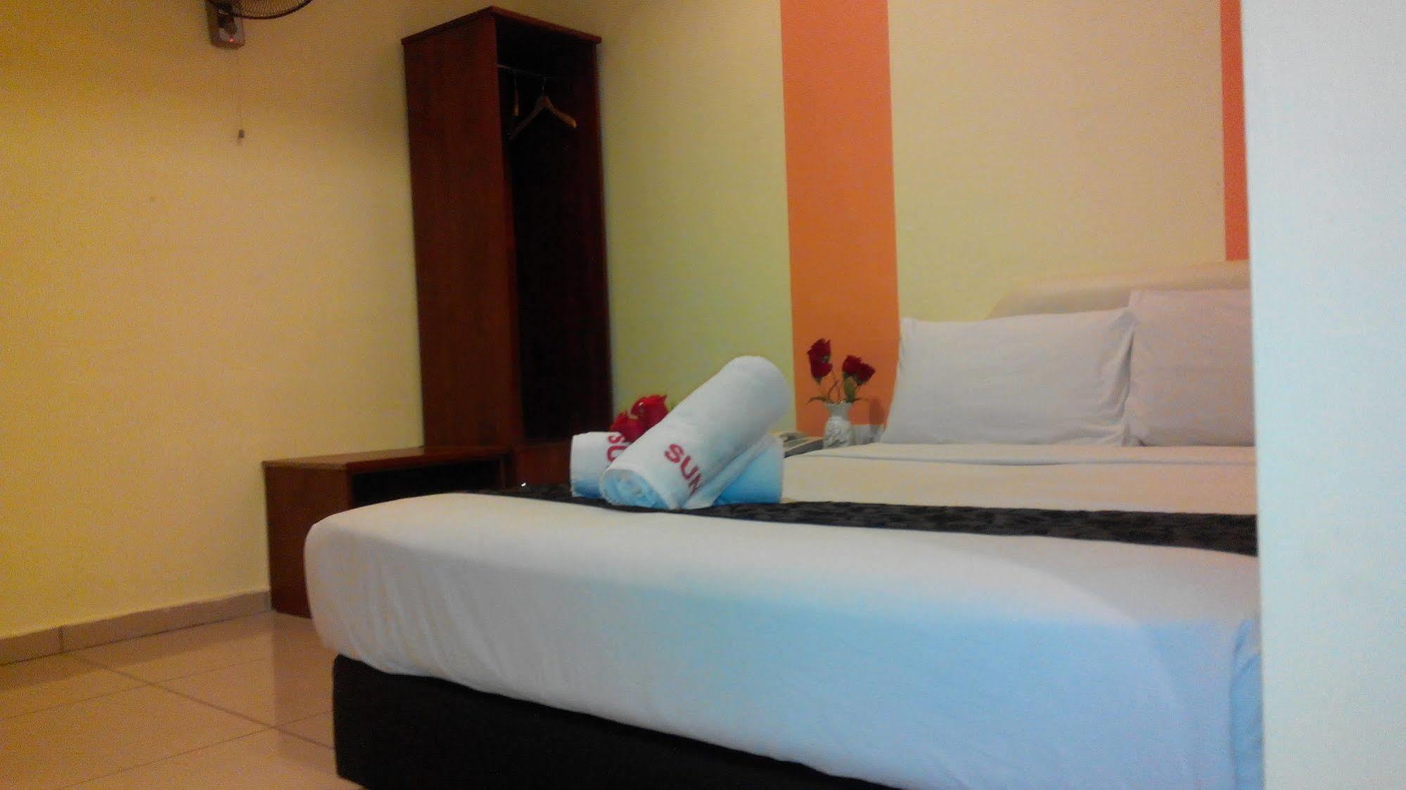 ซันอินส์กัวลาเซลังกอร์ Hotel กัวลาเซอลาโงร์ ภายนอก รูปภาพ